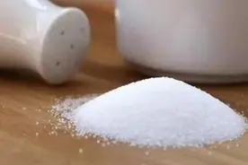 “盐是百味之首”，但这七类人要少吃图片