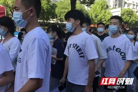 组图｜你高考我应援！镜头直击岳阳暖心护航时刻图片