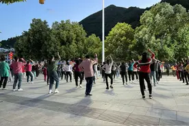 “撤县风波”后的佛坪：牌照打菜照种，“我们有的，外面永远不会有”图片