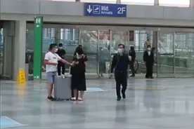 北京机场地铁全线开通语音购票 1.6秒可完成智能选站图片