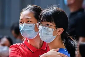 给我一个拥抱图片
