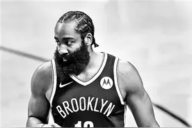 哈登腿筋伤未痊愈 二战雄鹿作壁上观图片