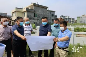 欧国伟：大路边镇要护好、讲好、用好革命遗址图片