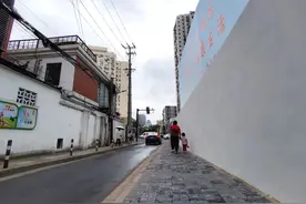 动足脑筋！长宁路上这段人行道变宽变畅了！图片