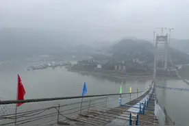 郭家沱长江大桥猫道全线贯通 2022年通车后两江新区开车到茶园只需10分钟图片