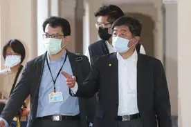 陈时中证实AZ去年曾找台湾代工生产疫苗：数量太大没谈成图片