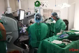 国常会确定深化公立医院薪酬制度改革措施！专家：薪酬水平应合理反映医务人员劳动价值图片