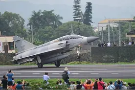 整修一年 台空军新竹基地终于重新开张图片
