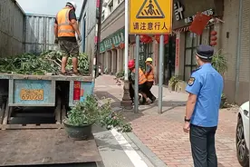 东莞石碣开展人行道畅通工程专项整治行动图片