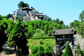 司马祠墓柏森森，龙门长吊史圣魂图片