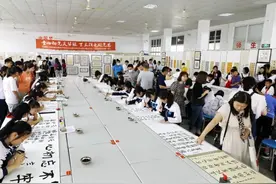 笔墨抒情！金山这里有一群可爱的孩子们在庆祝着……图片