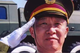 奋斗百年路 启航新征程·数风流人物丨“导弹司令”杨业功：忠诚履行使命的模范指挥员图片