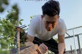 河北“托尼老师”制微缩模型复原儿时院落，为七旬奶奶留住记忆图片