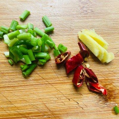 五花肉炒胶白大全 2026年肉炒胶白的做法