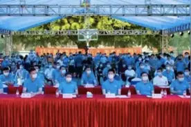 南山区龙辉花园、龙联花园棚户区改造搬迁安置补偿签约工作正式启动图片