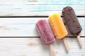 夏日天气炎热，切莫贪凉乱“吃冰”图片