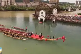 多地龙舟赛陆续擂鼓开桨 让传统文化在体育运动中传承发扬图片