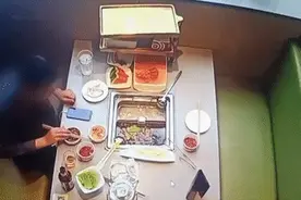 知名火锅店吃到蟑螂？龙岗一男子索赔结果被行拘，监控视频揭露答案图片