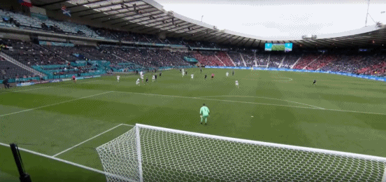 欧洲杯历史最远进球！捷克2-0苏格兰，希克中场吊射破门