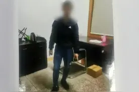 长沙一水族馆老板把家变“野生动物园”被举报，民警看到后惊呆了图片