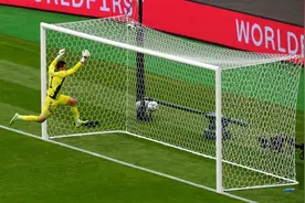 捷克2-0苏格兰后，苏格兰门将成外国网友恶搞对象……图片