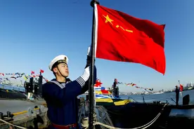 军史上的今天：6月15日｜中国人民革命军事委员会公布中国人民解放军军旗、军徽样式图片