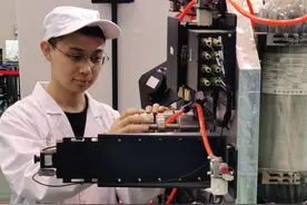 我的入党故事｜“95后”奚瑞辰：“送给太空一抹中国红”图片