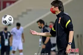 国足3:1战胜叙利亚挺进12强赛，李铁：“我要向里皮致敬”图片