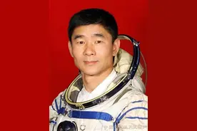 航天员刘伯明二次飞天：高中短暂辍学后发奋读书，如今成为家乡人的骄傲图片