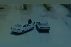 女子科目二驾考被撞骨折，车管所：将厘清责任后依法依规赔偿视频封面