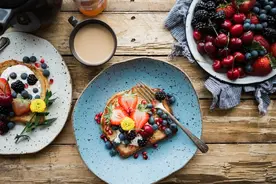 do breakfast 到底是吃早饭，还是做早饭？图片
