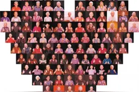 泉州：百位百岁老人颂党恩公益摄影展今日开幕图片