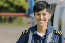 舒克舒克舒克，她是开飞机的“舒克”！图片
