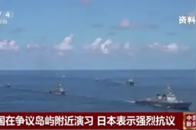 抱紧，推开，都是小算计图片