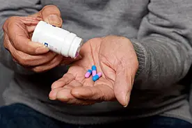 降压药可隔天吃一次吗？心内科专家详解科学服药时间图片