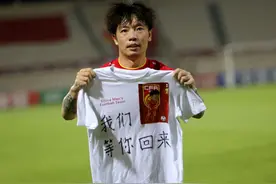 七岁离家闯荡，中叙之战首开纪录，国足10号是个“武汉伢”图片