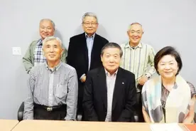 日本男子仅靠“吃豆腐”就征服了美国人！不仅获得总统青睐，还赚了几个亿图片
