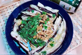 蒜泥酱油茄子一口下肚，唇齿留香图片