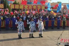 中国航天员在轨已“满月”！他们的太空穿着有哪些讲究？图片