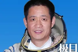 聂海胜同学忆当年艰苦生活：打赤脚上学，周末到工地扛水泥补贴生活图片