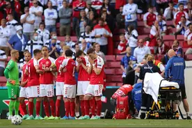 BBC：致敬埃里克森，比利时将在对阵丹麦的第10分钟将球踢出界图片