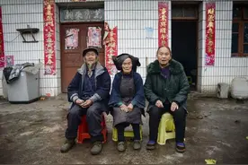 被拐35年，在认亲4个月后她失去了母亲图片