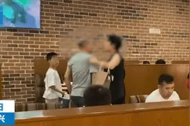 浙江夫妇吃自助餐要打包，现场冲突，男子大声质问：打包有问题吗？图片
