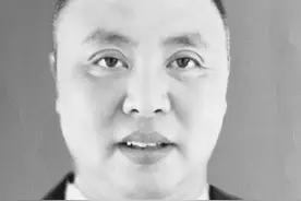 四川苍溪暴雨排险牺牲社区副书记文彬：乐于助人的好名声家喻户晓图片