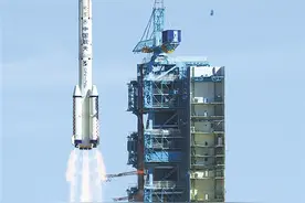 中国人首次进入自己的空间站图片