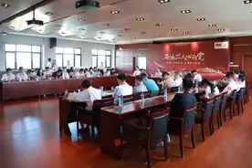 “中国石油开放日”走进昆仑润滑图片