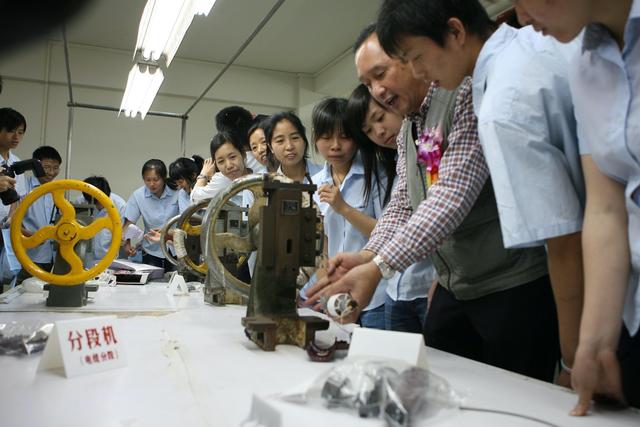 蚝乡回忆录②| 产业新“高地”：“蚝歌”嘹亮，智造辉煌