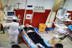 “老大哥，我们等你归队！”刑侦大队长讨论案情时突然倒下，尚未脱离生命危险图片