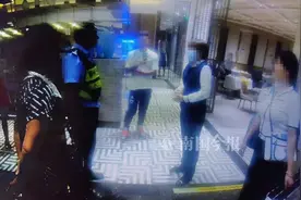 广西一餐馆因空调不凉，顾客吃饭不给钱就走？店员报警了图片