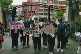 中考语文卷难不难？考试院专家点评：今年的语文试卷“比看上去更有意思”图片